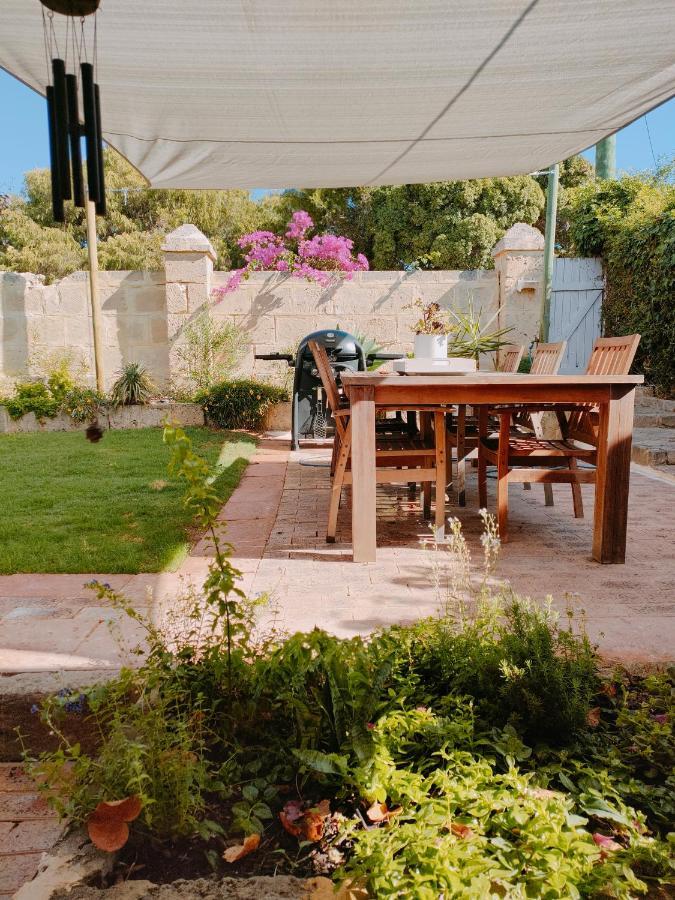 Yanchep Seaside Cottage Экстерьер фото